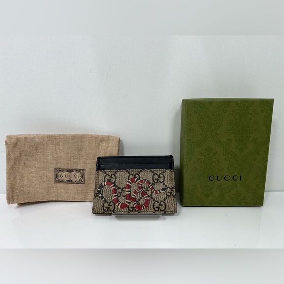 Authentic Gucci Beige GG Supreme Kingsnake Card Holder - Picture 5 of 10